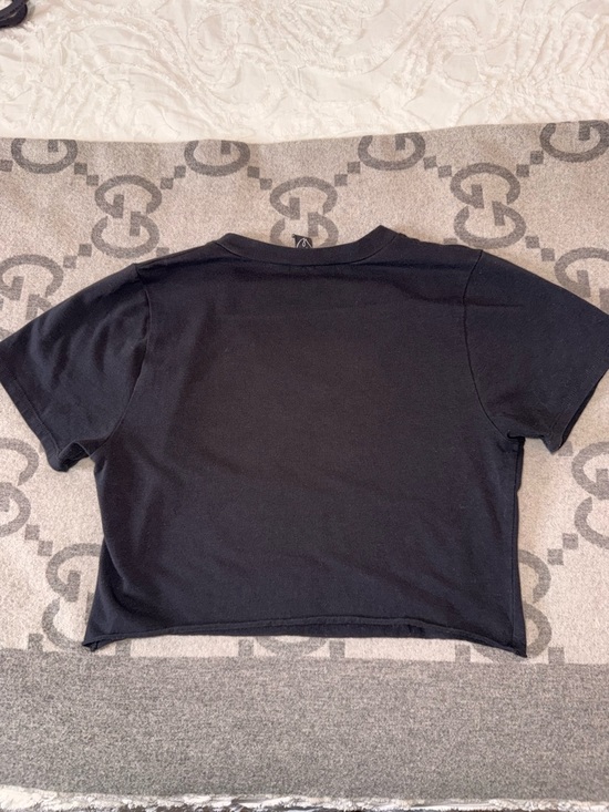 Windsor Graphic Crop Top with Motorcycle Print and chain details - Picture 4 of 6